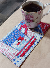 Load image into Gallery viewer, Tea Cup Mug Rug Pattern